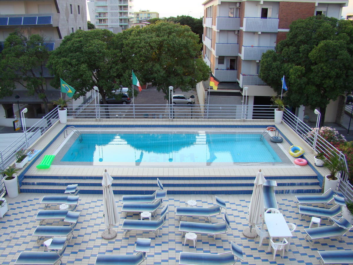 Hotel Blue Marine Lignano Sabbiadoro Exteriér fotografie