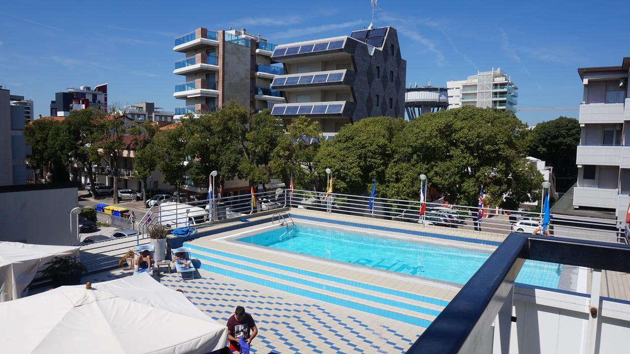 Hotel Blue Marine Lignano Sabbiadoro Exteriér fotografie